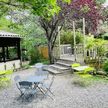 Charmant, Animaux Bienvenus - 4 Pers. - Api-1-52-2279 Camping